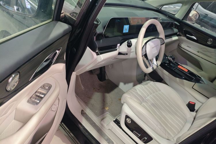 Forthing V9 2024 #16 Forthing V9 2024 immagine di auto #16