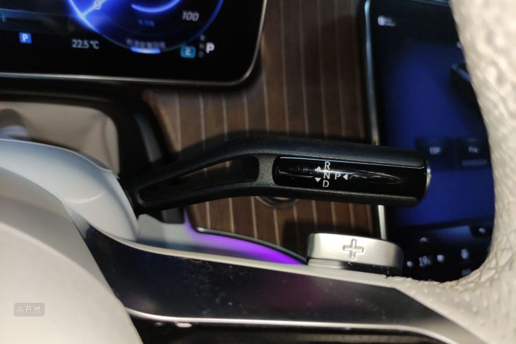 Mercedes-Benz EQE Class 2023 #16 Mercedes-Benz EQE Class 2023 car image #16