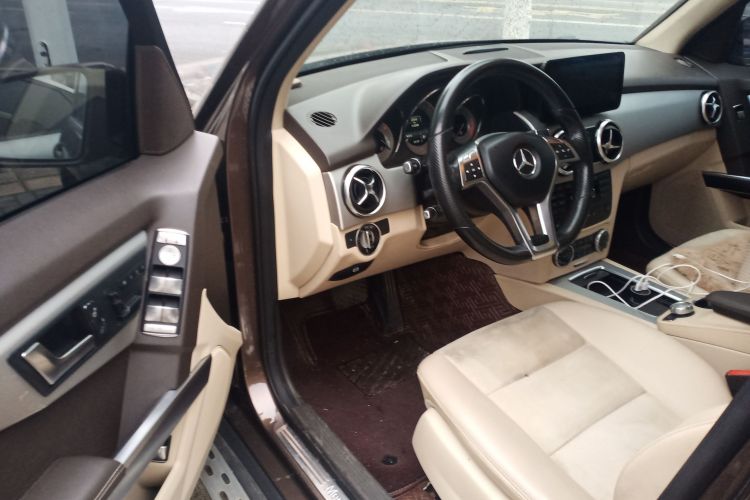 Mercedes-Benz GLK Class 2015 car image #16