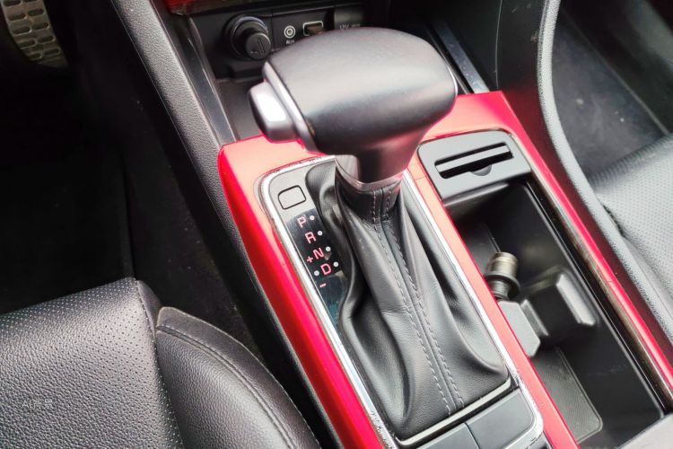 起亚 起亚K5 2017 汽车图片 #16