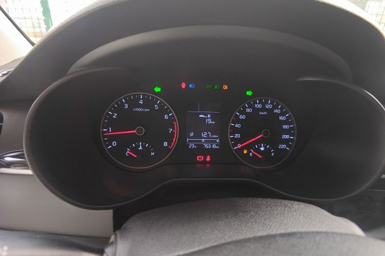 起亚 起亚K2 2017 汽车图片 #16