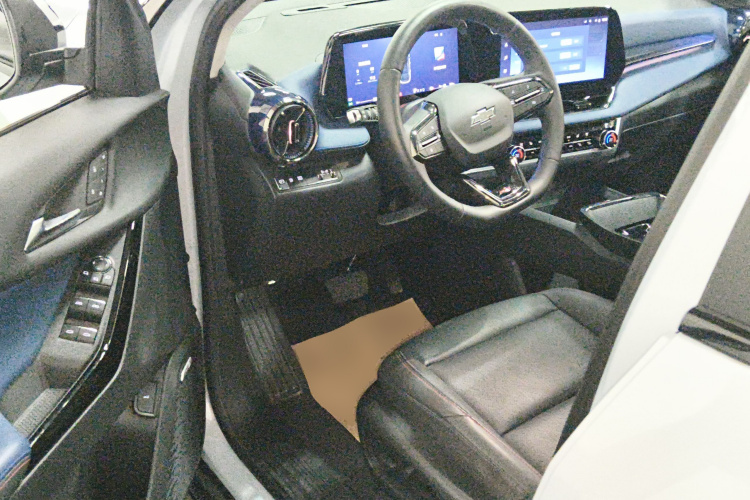 Chevrolet Equinox Plus 2025 #16 Chevrolet Equinox Plus 2025 car image #16