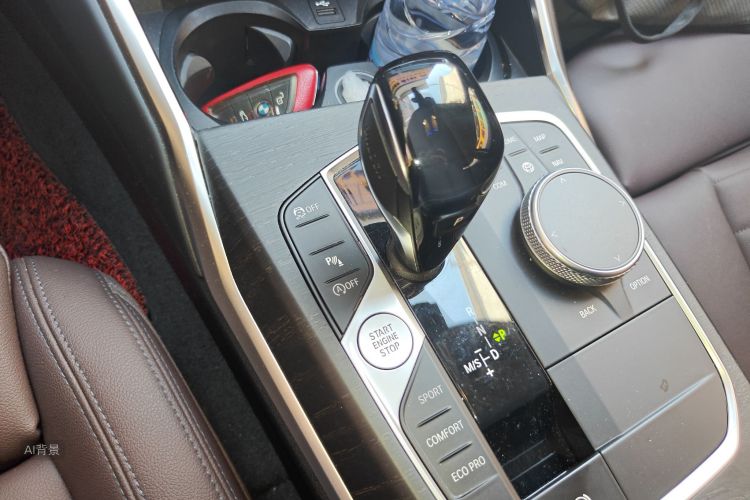 BMW 3 Series 2020 car image #16