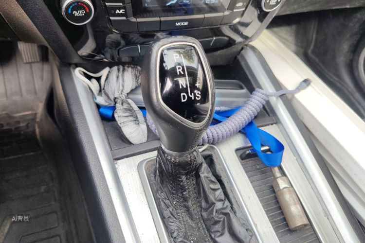 GEELY Vision X6 2018 car image #16