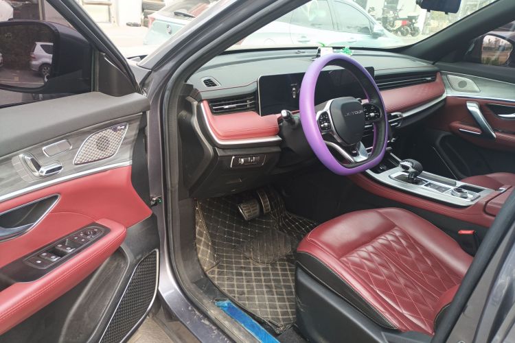 Jetour X70 PLUS 2023 car image #16