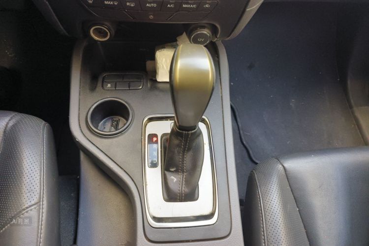 Ford Everest 2016 immagine di auto #16