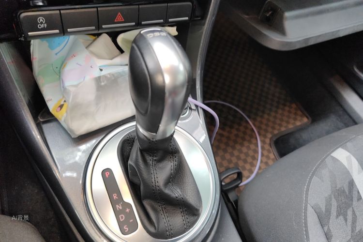 Volkswagen Beetle 2018 immagine di auto #16