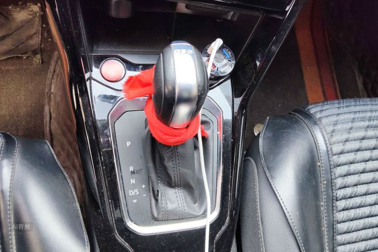 T-Roc 2021 car image #16