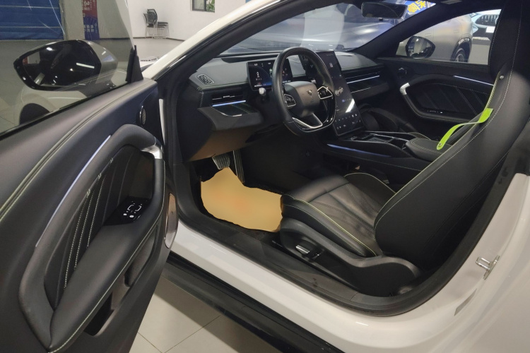 哪吒汽车 哪吒GT 2023 #16 哪吒汽车 哪吒GT 2023 汽车图片 #16