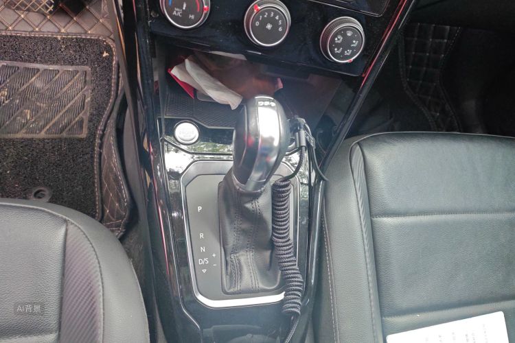 T-Roc 2019 car image #16