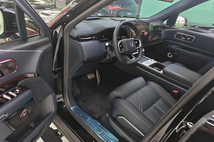 Zeekr 9X 2025 car image #16