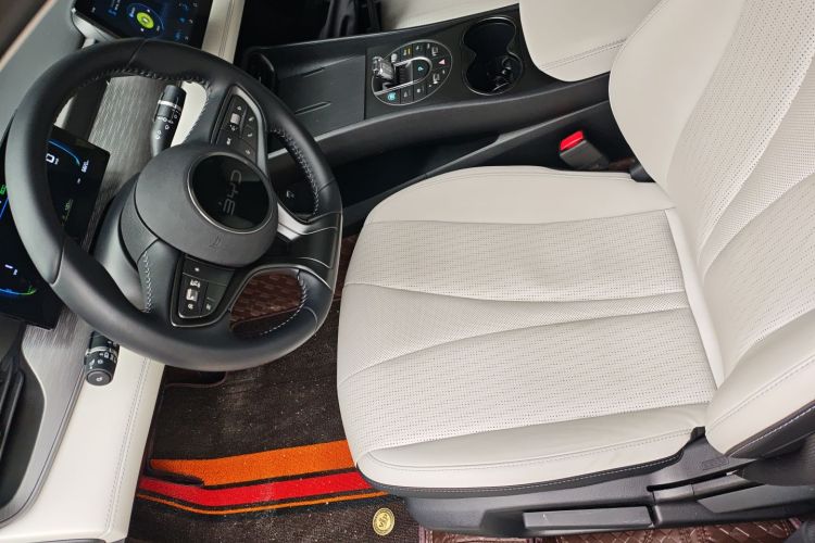 BYD Seal 05 DM-i 2025 car image #16