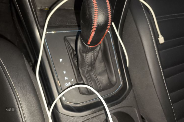 Volkswagen Touran 2020 #16 Volkswagen Touran 2020 car image #16