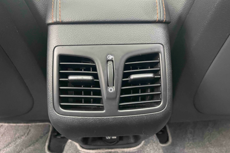 Hyundai Sonata 2017 immagine di auto #16