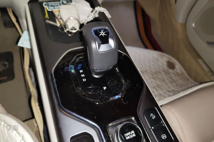 GEELY ICON 2022 car image #16