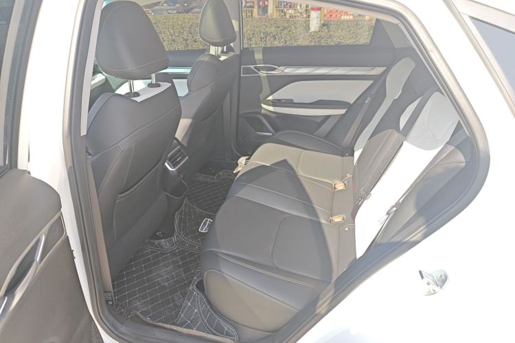 GEELY Emgrand L 2023 car image #16