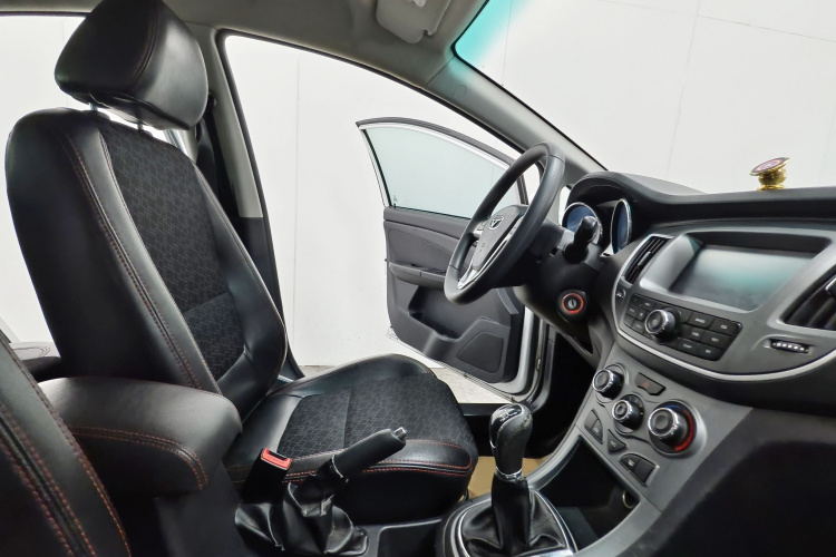 Kaiyi C3 2015 car image #16