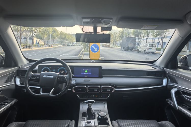 Jetour X70 PLUS 2021 car image #16
