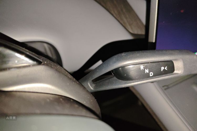 MI YU7 2025 car image #16