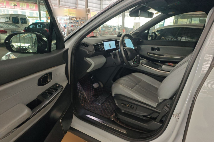 蔚来 蔚来ES8 2021 汽车图片 #16