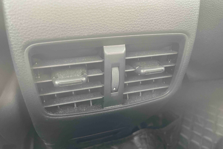 Toyota Frontlander 2022 car image #16