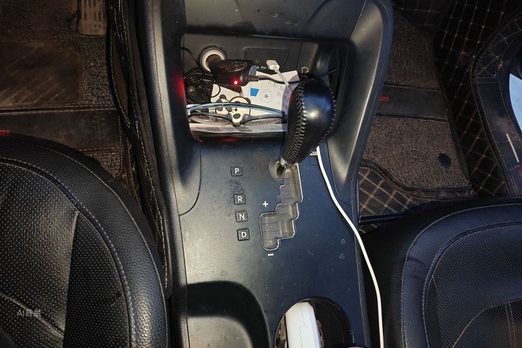 Hyundai ix35 2016 car image #16