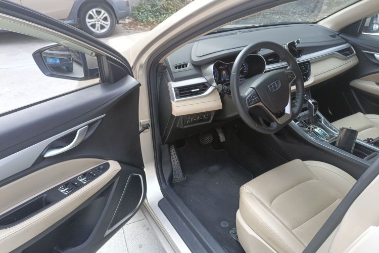 GEELY Emgrand 2018 #16 GEELY Emgrand 2018 car image #16