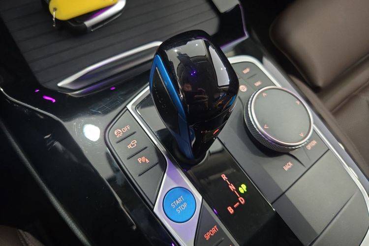 BMW iX3 2022 #16 BMW iX3 2022 صورة سيارة #16