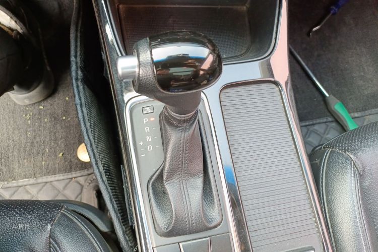 起亚 起亚K4 2016 汽车图片 #16