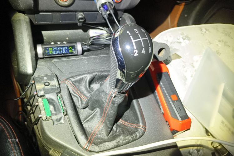 GEELY GX7 2015 #16 GEELY GX7 2015 car image #16