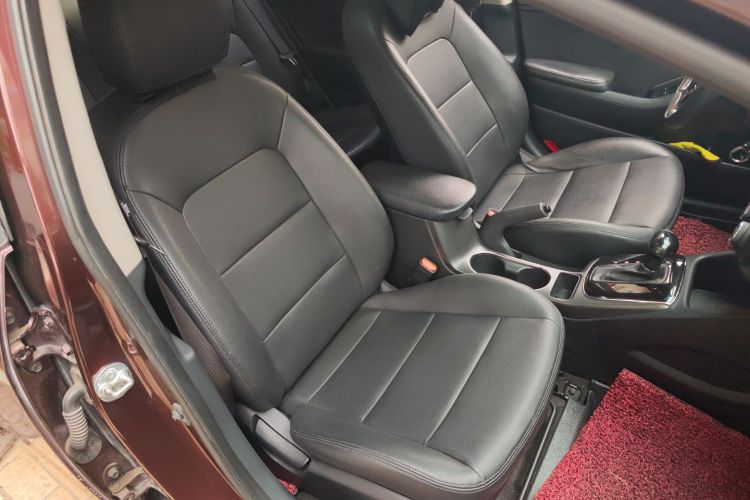 Kia K3 2016 car image #16