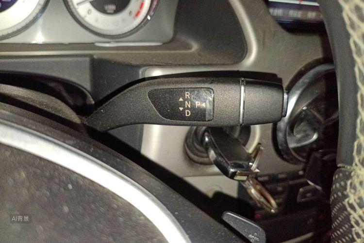 Mercedes-Benz GLK Class 2013 car image #16