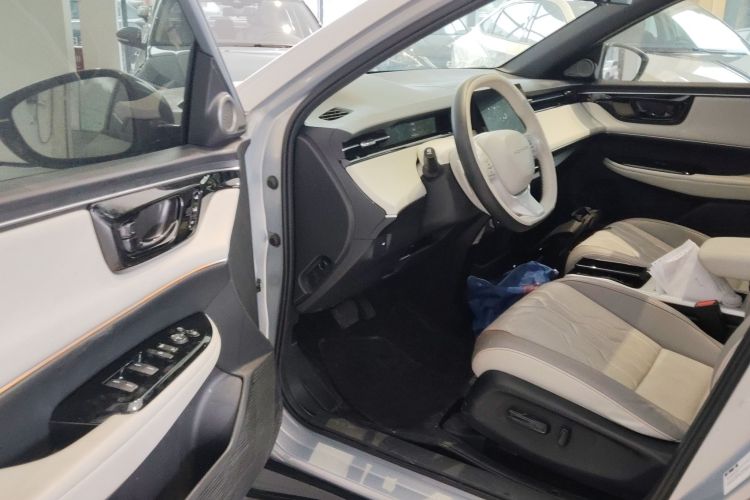 Honda e:NS2 2024 #16 Honda e:NS2 2024 car image #16