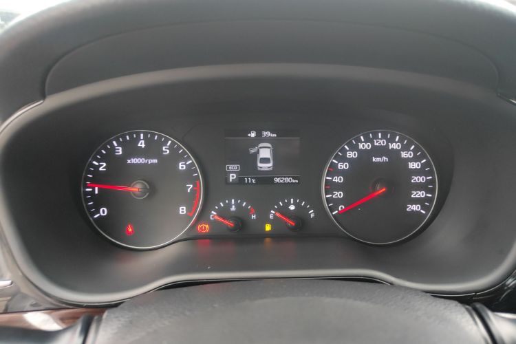 Kia K5 2017 изображение автомобиля #16