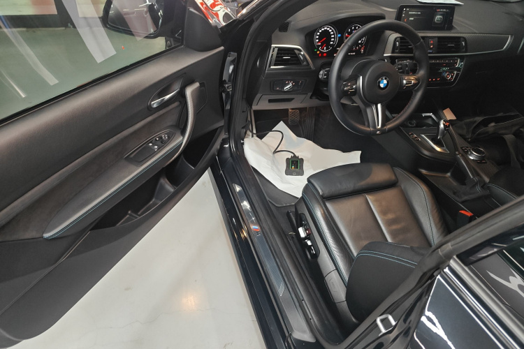 BMW M2 2018 immagine di auto #16