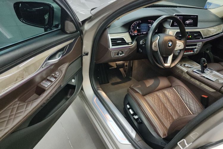 BMW 7 Series 2021 #16 BMW 7 Series 2021 immagine di auto #16