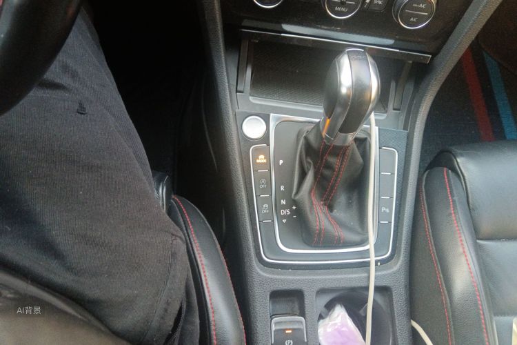 Volkswagen GolfGTI 2016 car image #16