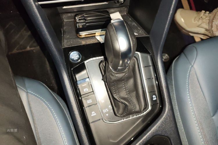 Volkswagen Tharu 2023 car image #16