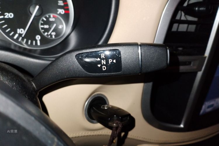 Mercedes-Benz Vito 2020 car image #16