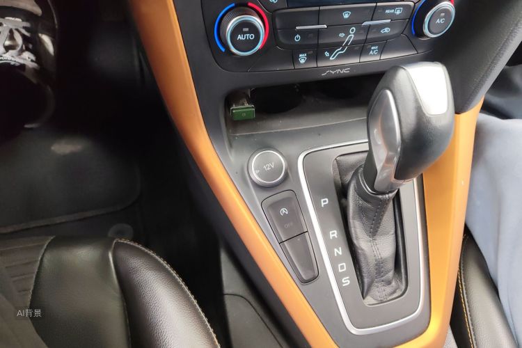 Ford Focus 2017 car image #16