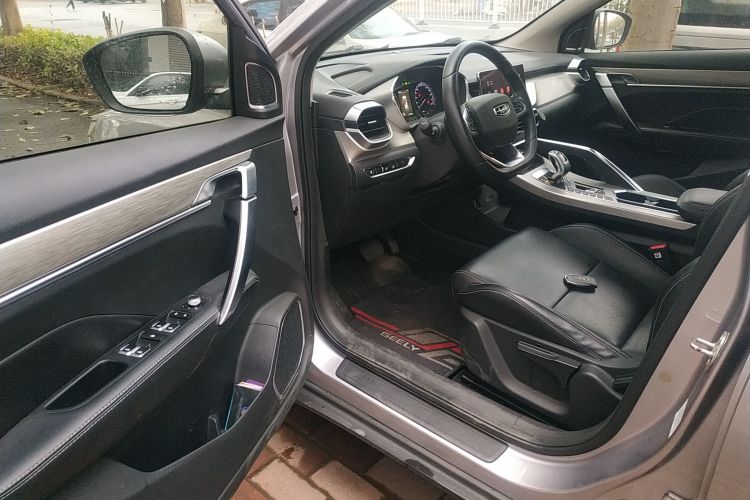 GEELY Coolray 2019 car image #16
