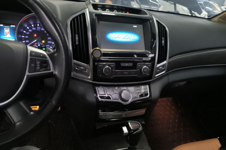 Haval H9 2014 car image #16