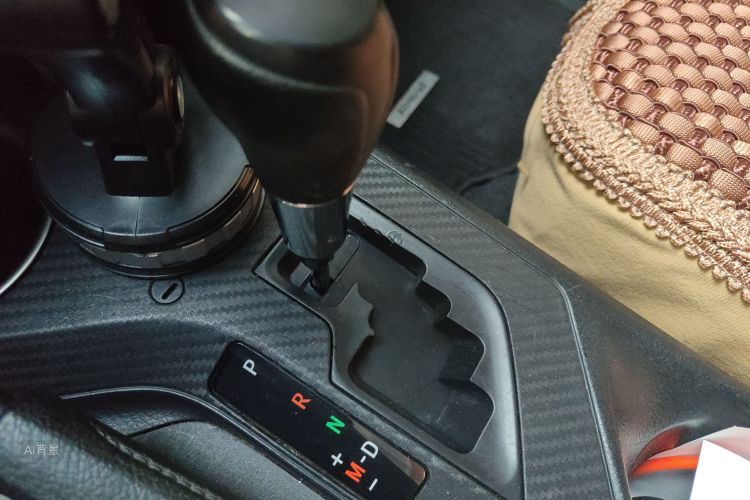 Toyota RAV4 2015 car image #16