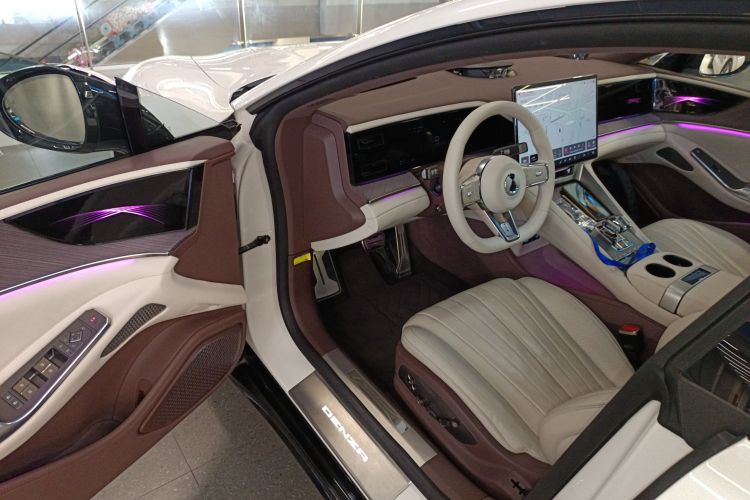 Denza Z9GT 2024 #16 Denza Z9GT 2024 car image #16