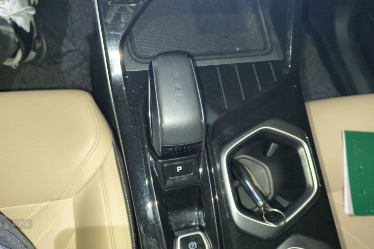 GEELY Boyue L 2023 #16 GEELY Boyue L 2023 car image #16