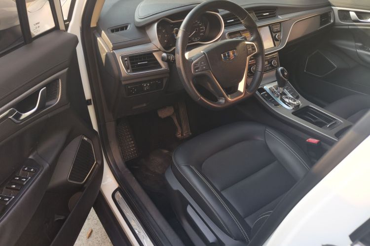 Emgrand GS 2017 #16 Emgrand GS 2017 car image #16