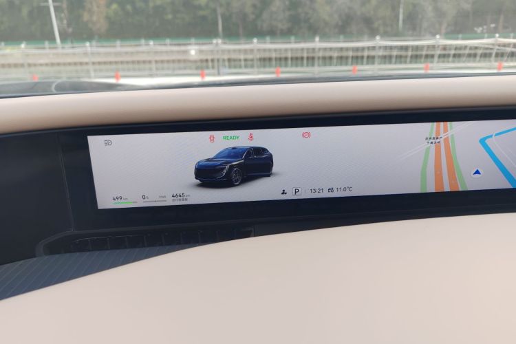 Avatr 07 2025 car image #16