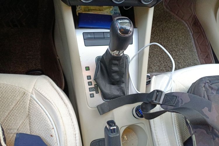 斯柯达 明锐 2015 汽车图片 #16