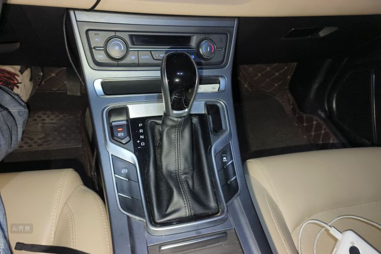 GEELY Emgrand 2018 car image #16