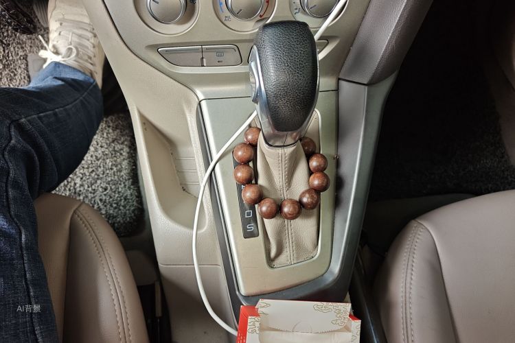 Ford Focus 2013 car image #16